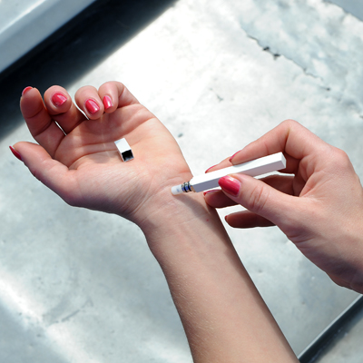 Accessory_Parfume_stick_01