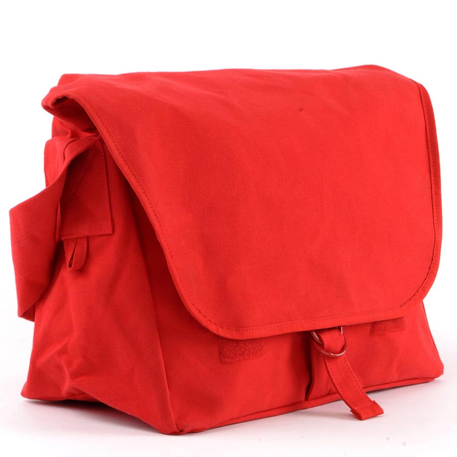 6Shiki_Full_Messenger_strawberry_side