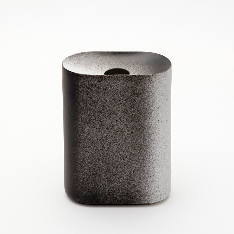 2016_Arita_Porcelain_KC016