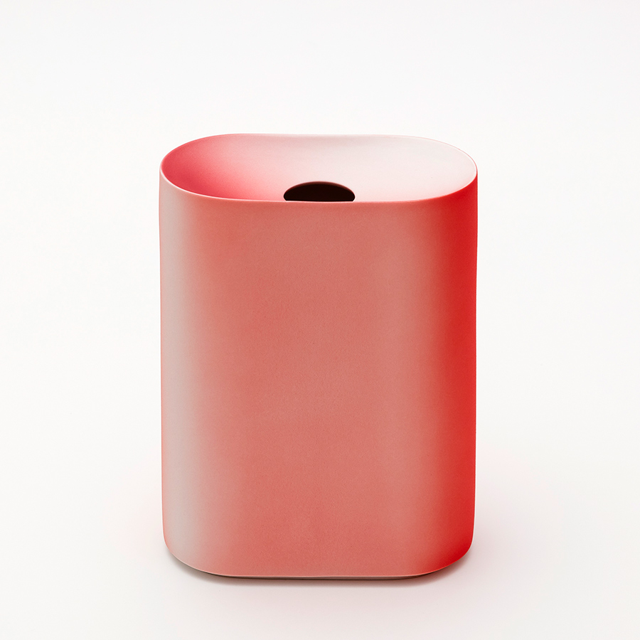 2016_Arita_Porcelain_KC018