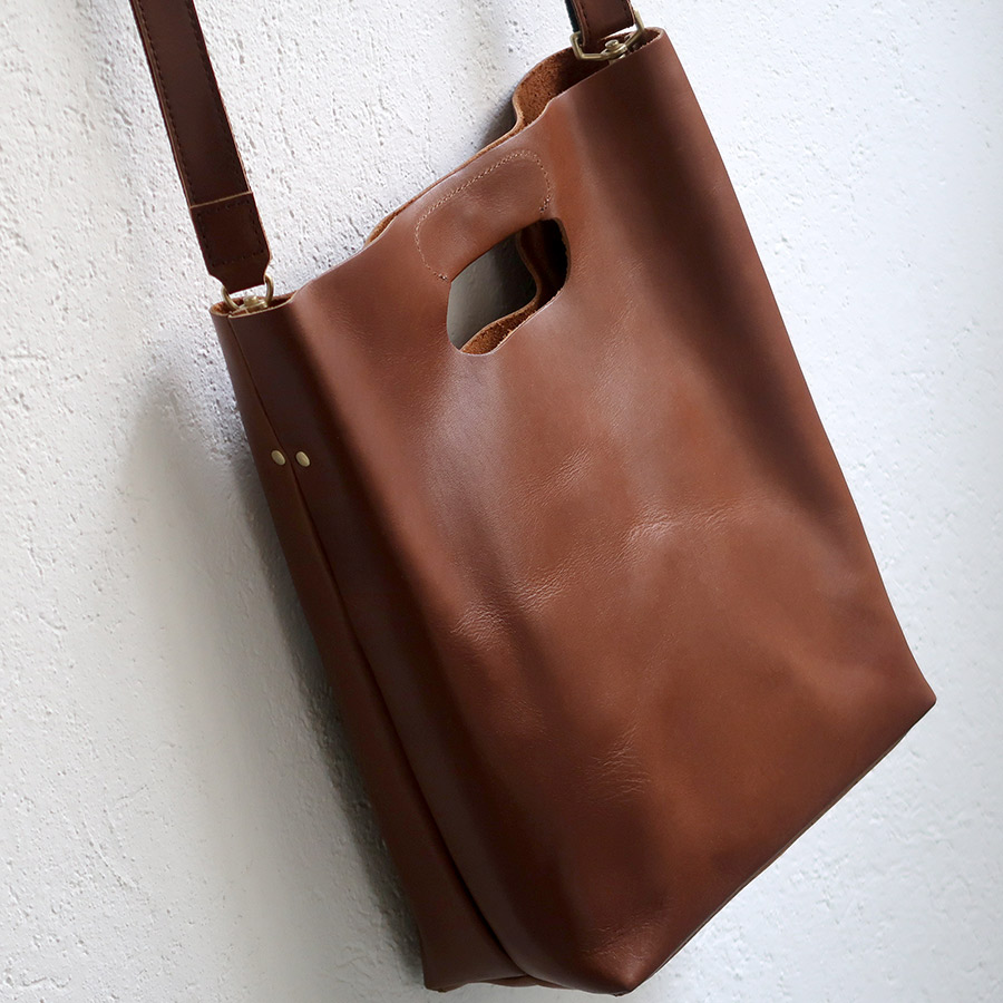 BaggyPort_CMAK_1014_brown_2