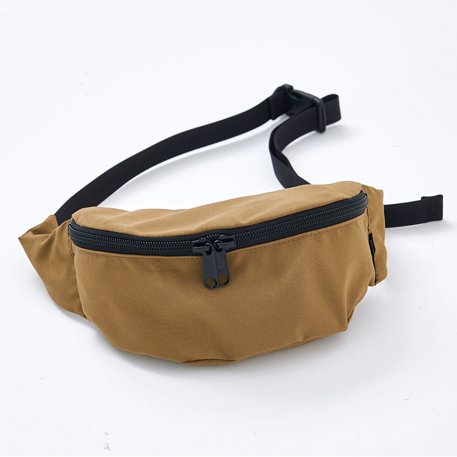 BagnNoun_Canada_Light_Waist_Pouch_beige_2