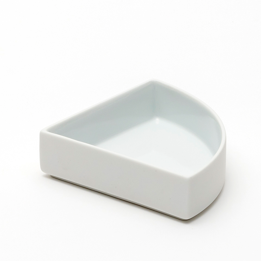 Arita_2016_Porcelain_TomasAlonso_TA025_1