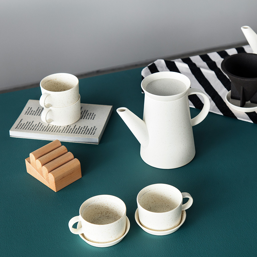 Arita_2016_Porcelain_Big_Game_Mix_1