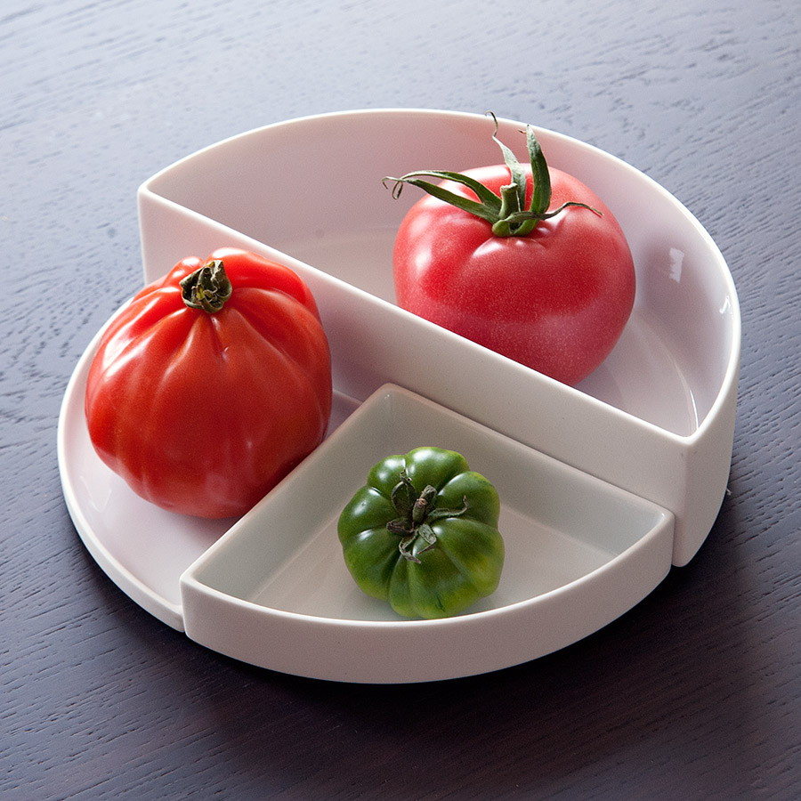 Arita_2016_Porcelain_TomasAlonso_HalfDeepPlate_white_1