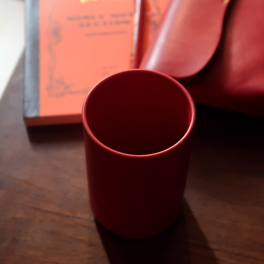 Arita_2016_Porcelain_ShigekiFujishiro_Cup_red_1