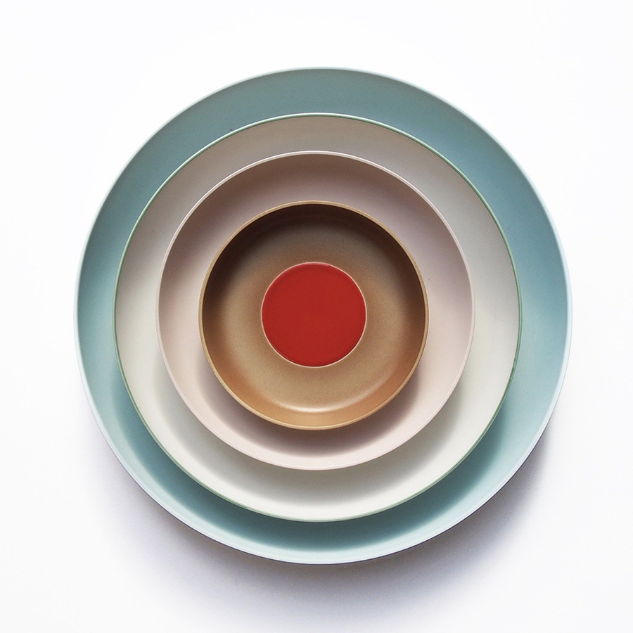Arita_2016_Porcelain_Scholten+Baijings_DeepPlate128_lightbrown-red_3