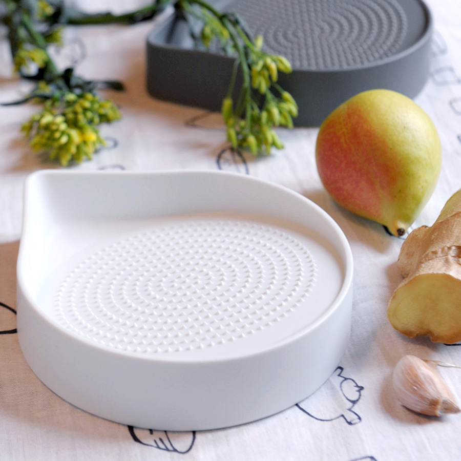 Arita_2016_Porcelain_ShigekiFujishiro_Grater_white_2