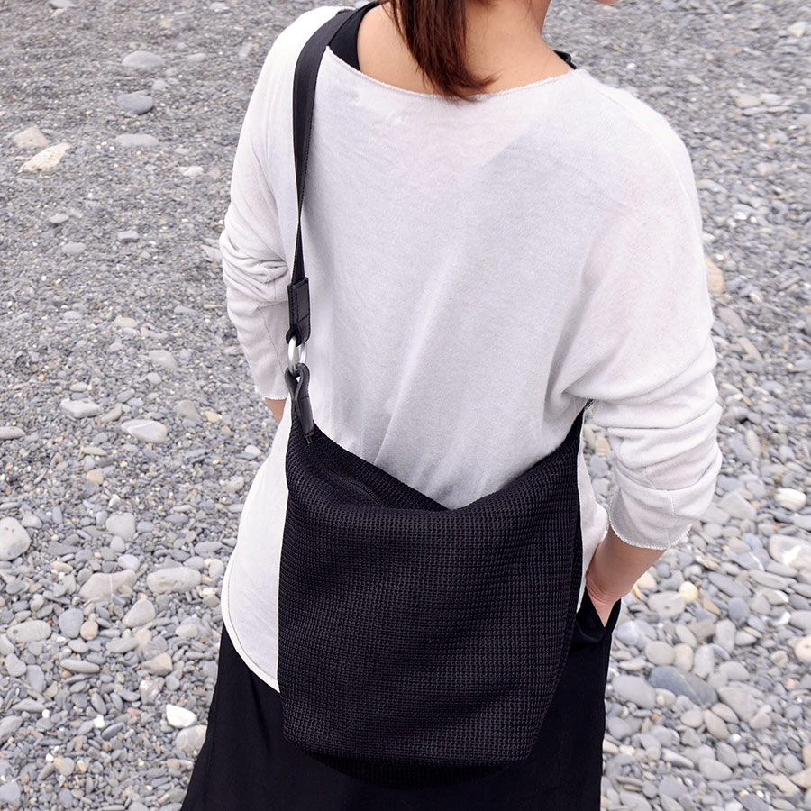 BAGnNOUN_Mesh_miniShoulder_Black