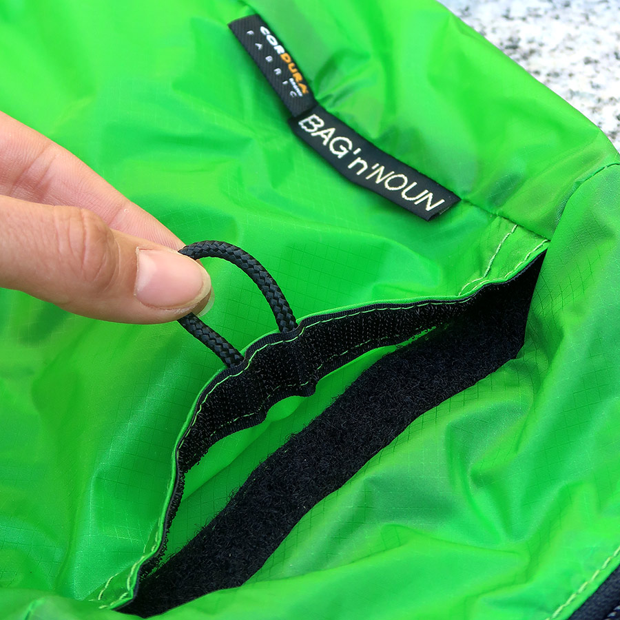 BAGnNOUN_Camp_Pochette_half_green_2