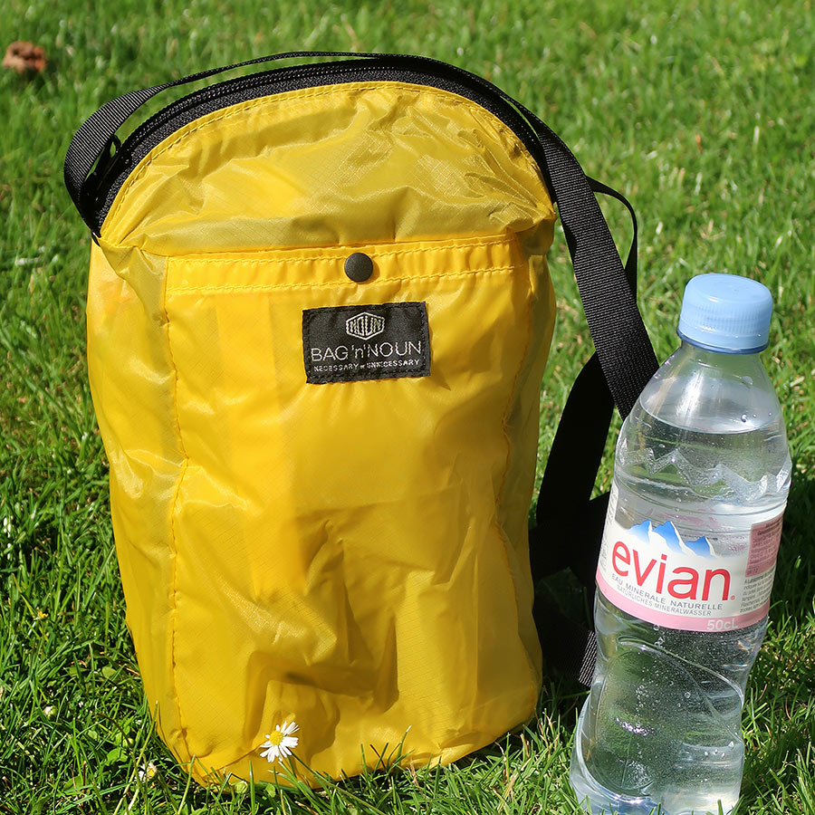 BAGnNOUN_Camp_Pochette_half_yellow_1