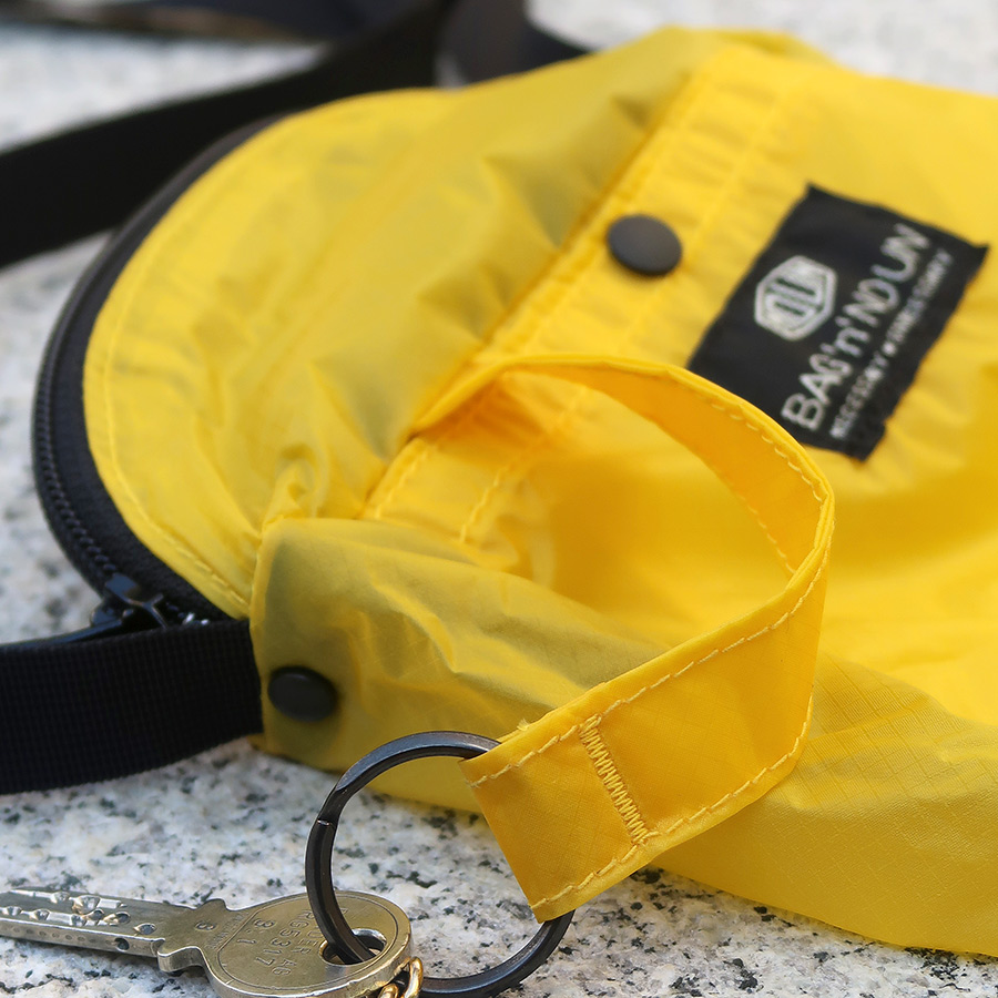 BAGnNOUN_Camp_Pochette_half_yellow_2
