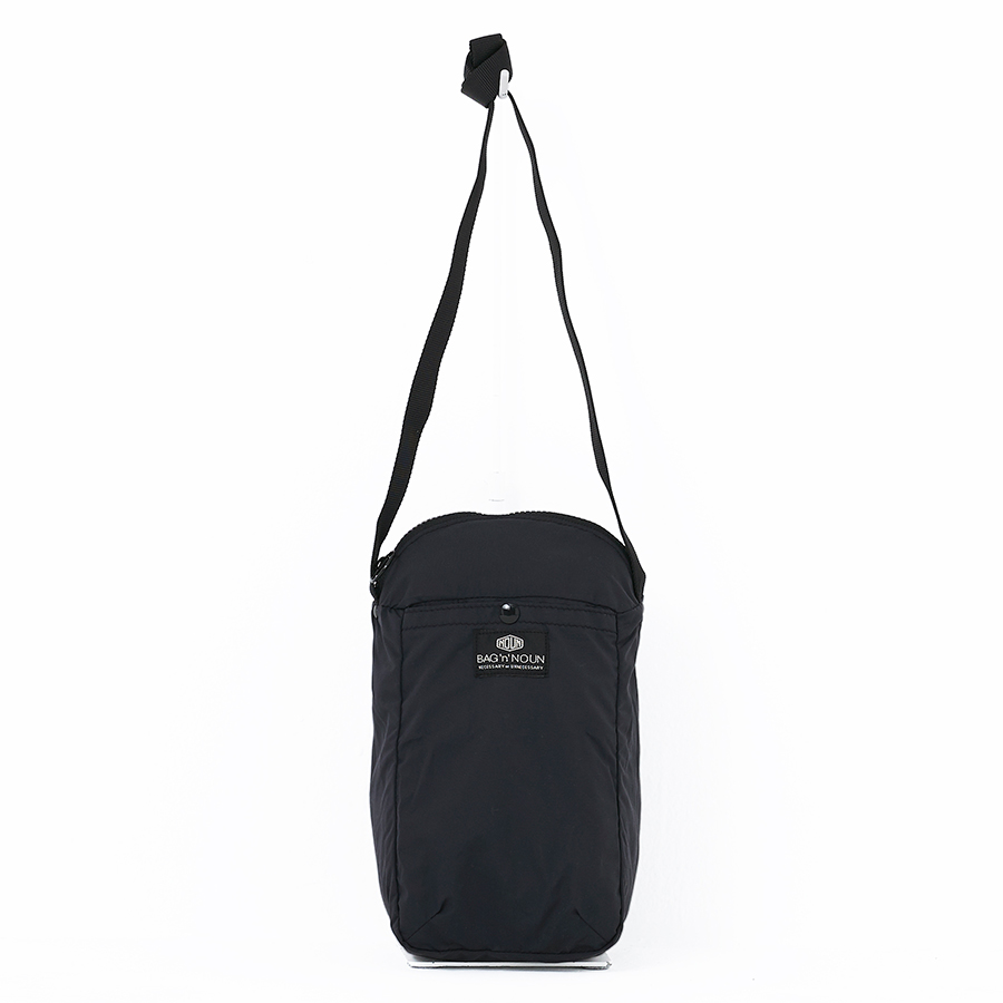 BagnNoun_Mat_Pochette_half_black_1