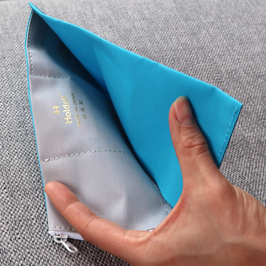 Fourrouf_P-Wallet_lightblue-grey_3