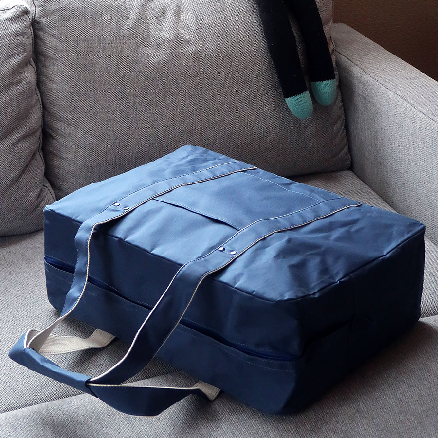 Fourruof_Boston-Bag_navy_3