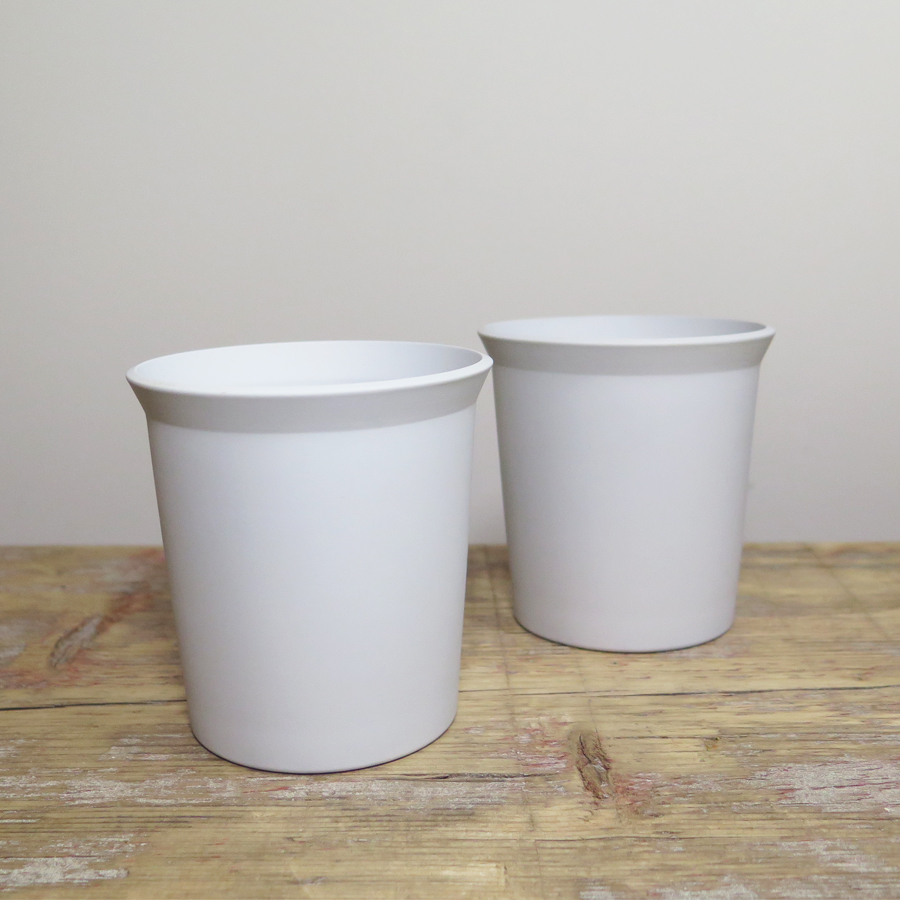 Arita_1616_Porcelain_Teruhiro_Yanagihara_Mug_grey2