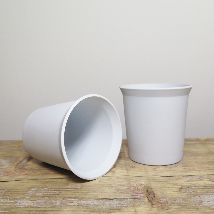 Arita_1616_Porcelain_Teruhiro_Yanagihara_Mug_grey3