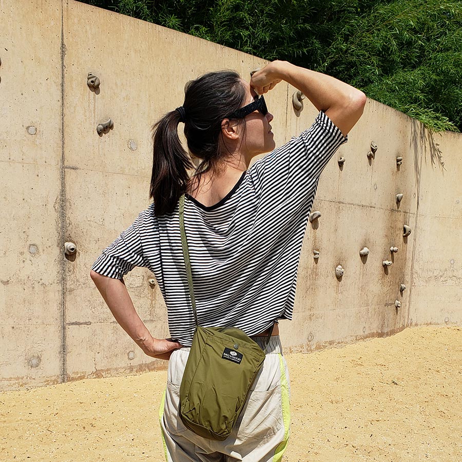 BAGnNOUN_MAT_Pochette_half_olive_2