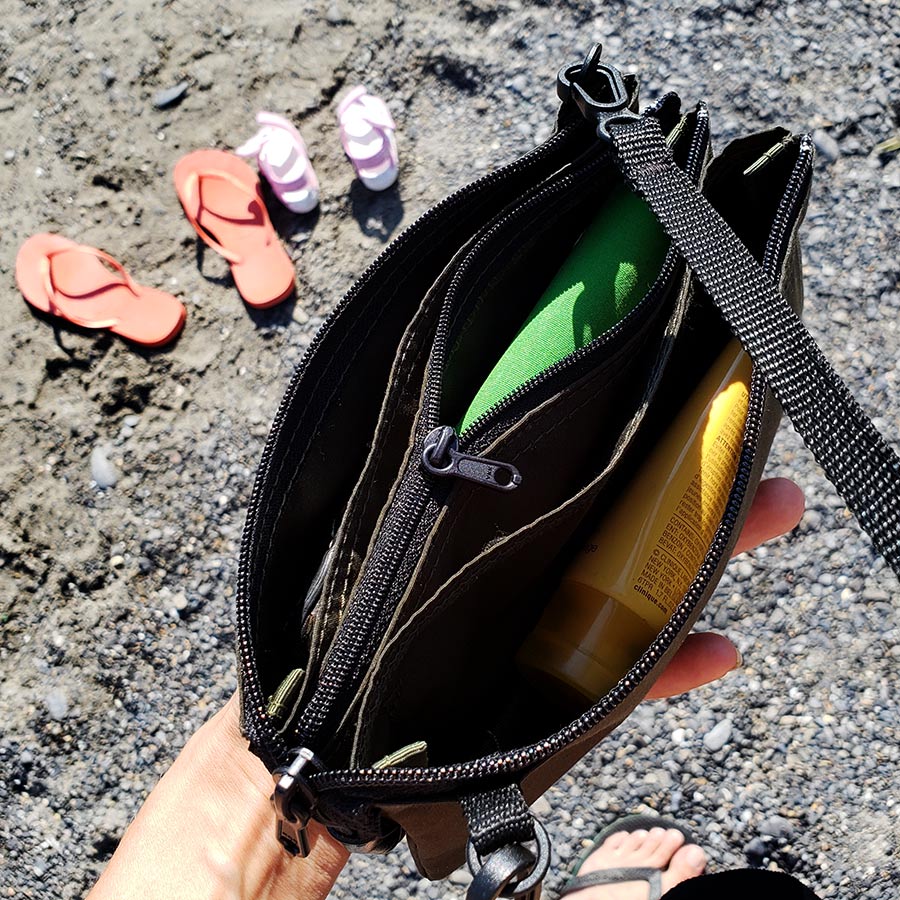 BAGnNOUN_Toolbag_Canada_Trio_M_olive_4