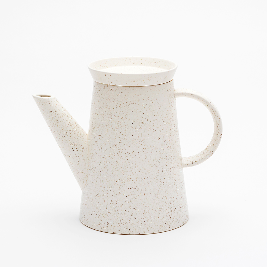 rita_2016_Porcelain_BigGame_CoffeePot_WhiteSprinkle_1
