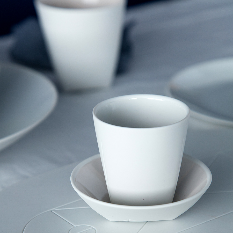 Arita_2016_Porcelain_ChristianHaas_Expressocup_white_3
