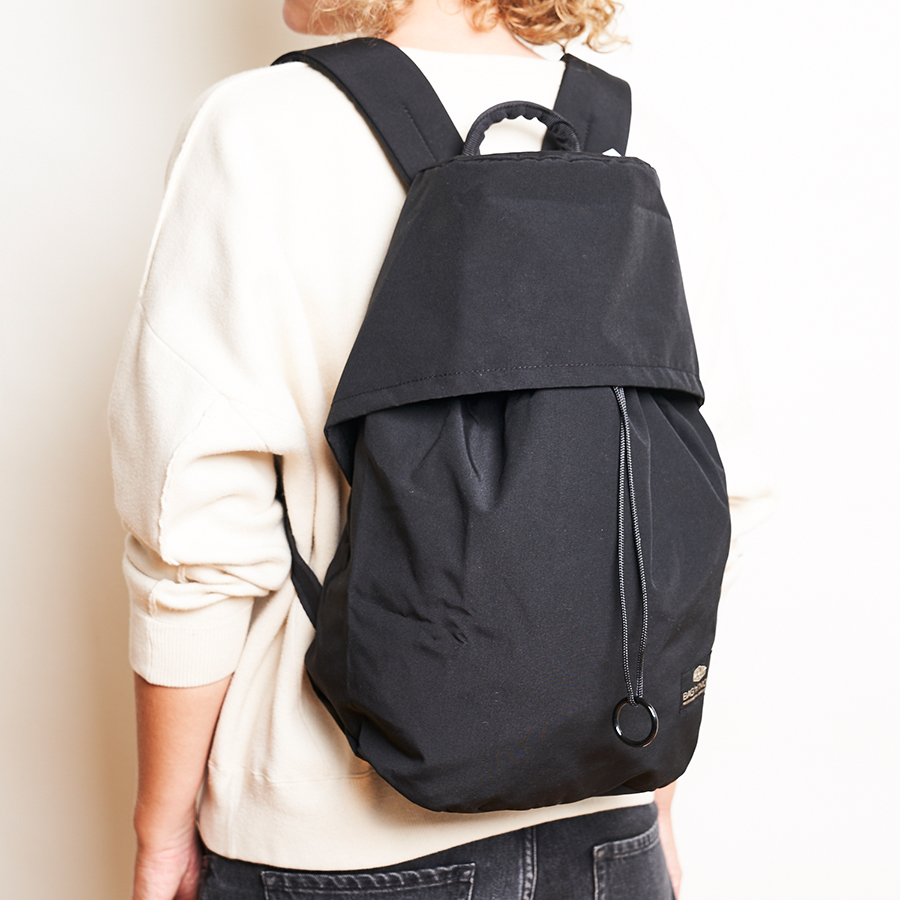 BAG'n'NOUN_Canada_Capsac_black_2