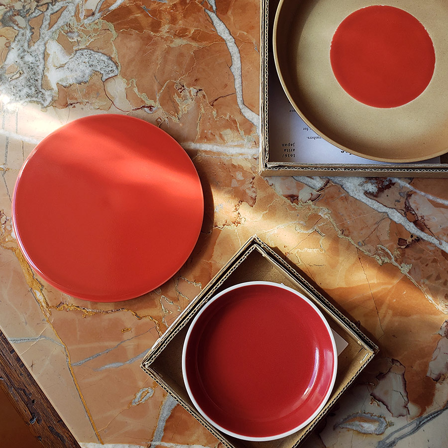 Arita_1616_SB_Deep_Plate_80_wine_red_3